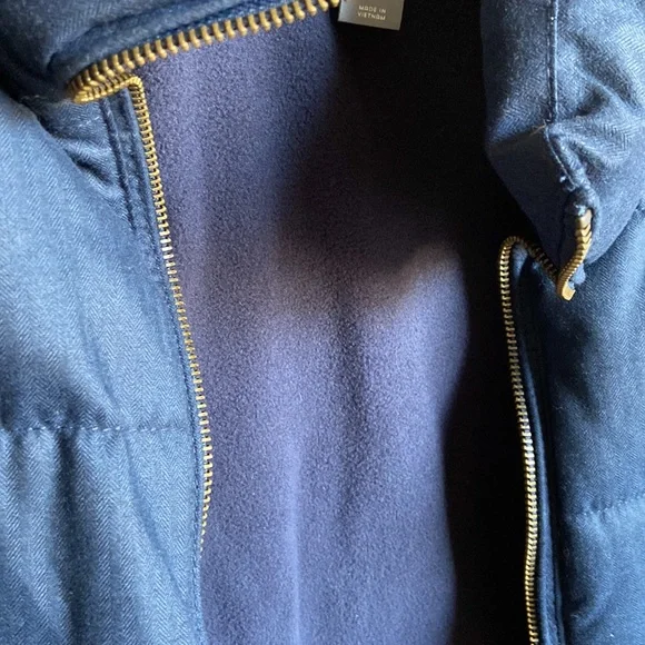 NWT Old Navy puffer vest in blue - Picture 6 of 7